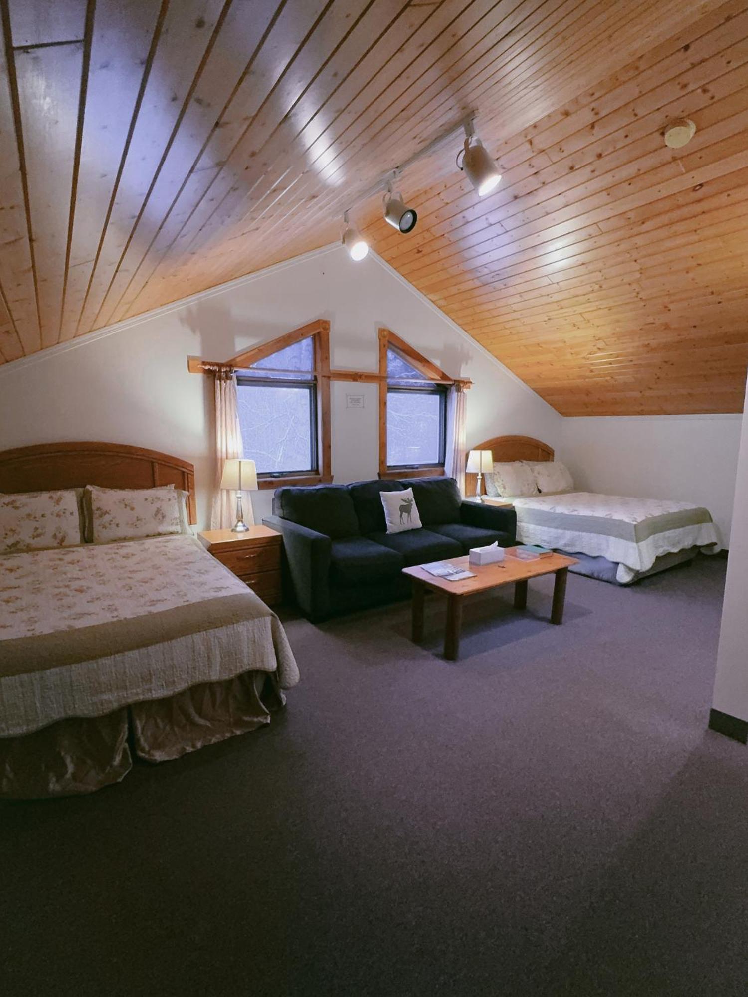 Alpine Meadows Lodge Golden Exterior foto