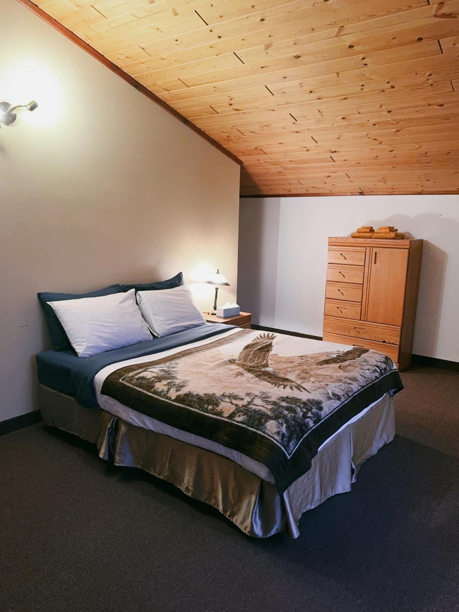 Alpine Meadows Lodge Golden Exterior foto